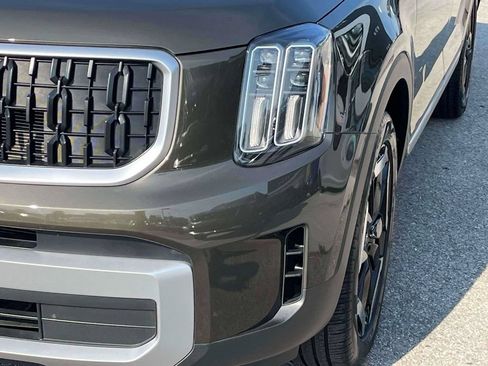 Used 2025 Kia Telluride EX FWD image 36
