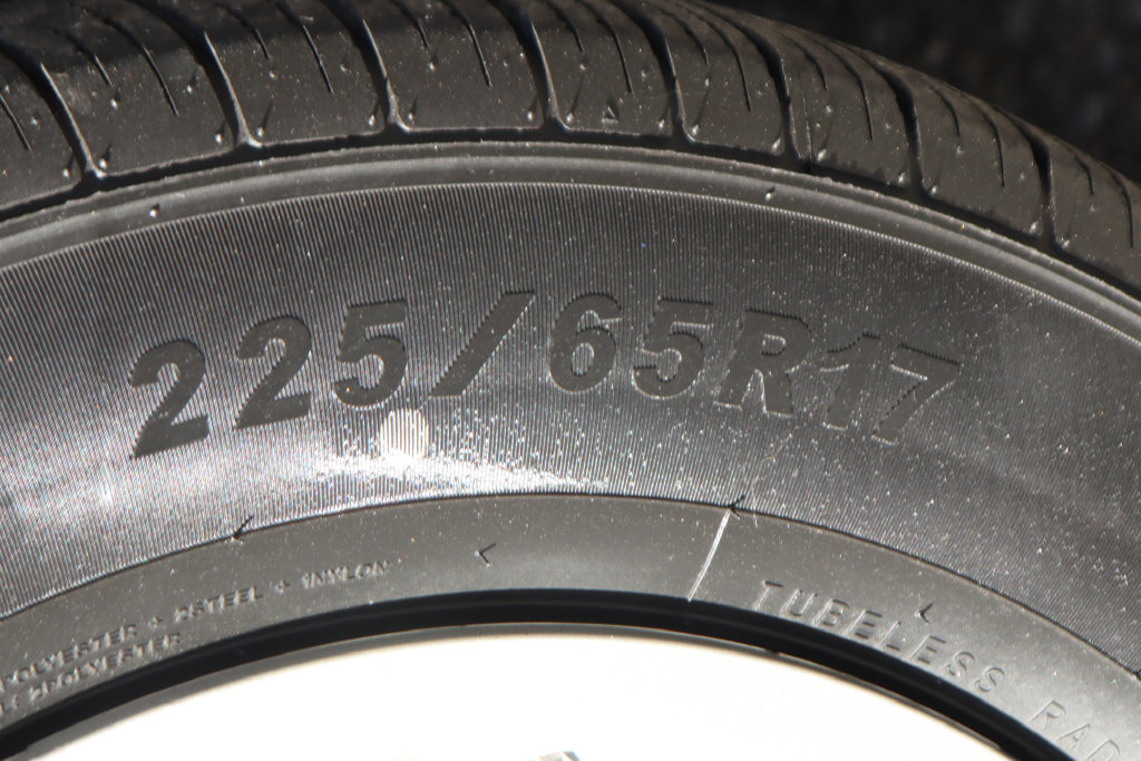Used 2021 Toyota RAV4 LE FWD image 38