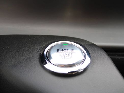 Used 2022 Lincoln Aviator AWD image 28