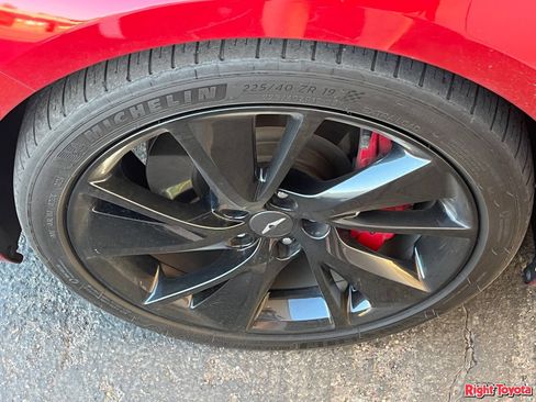 Used 2023 Genesis G70 3.3T w/ Sport Prestige Package RWD image 8
