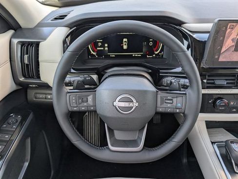 New 2026 Nissan Pathfinder SL FWD image 18