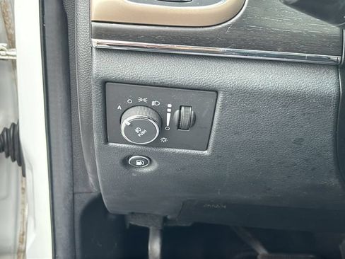 Used 2016 Jeep Grand Cherokee Limited AWD/4WD image 15