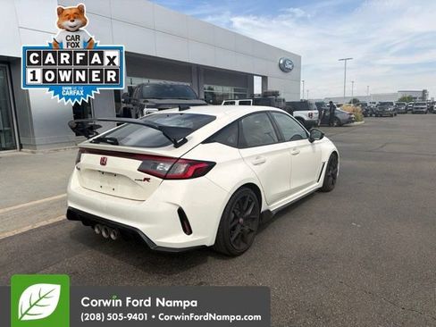 Used 2025 Honda Civic Type R image 10