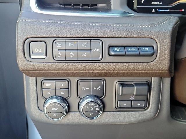 Used 2023 GMC Yukon XL Denali w/ Denali Reserve Package AWD/4WD image 10