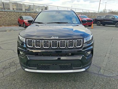Used 2024 Jeep Compass Limited image 2
