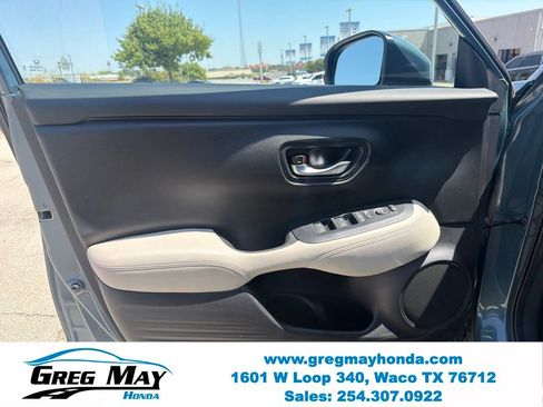 Used 2024 Honda HR-V LX image 10