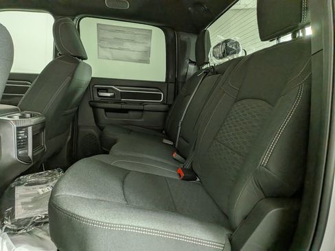 New 2026 RAM 3500 Big Horn AWD/4WD image 28