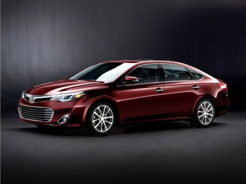 Used 2014 Toyota Avalon XLE Touring FWD image 1