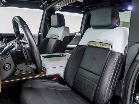Used 2025 GMC Hummer EV 3X AWD/4WD image 49
