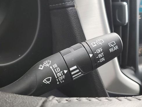 Certified 2022 GMC Terrain SLT image 17