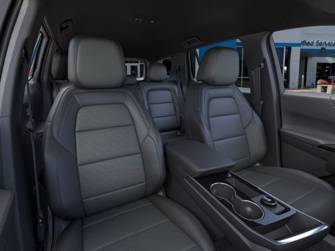 New 2027 Chevrolet Equinox LT w/ Convenience Package II FWD image 16