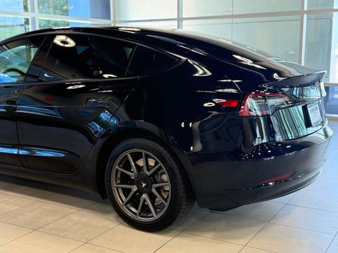 Used 2022 Tesla Model 3 Long Range AWD/4WD image 13