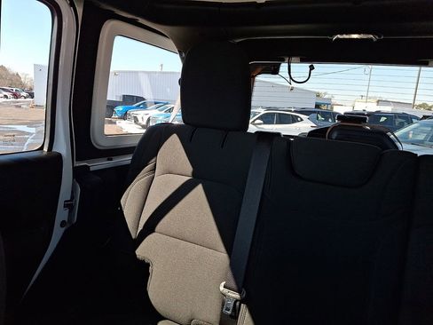 Used 2021 Jeep Wrangler Unlimited Sport AWD/4WD image 19
