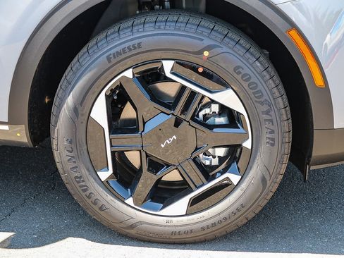 Certified 2026 Kia Sportage S AWD/4WD image 12