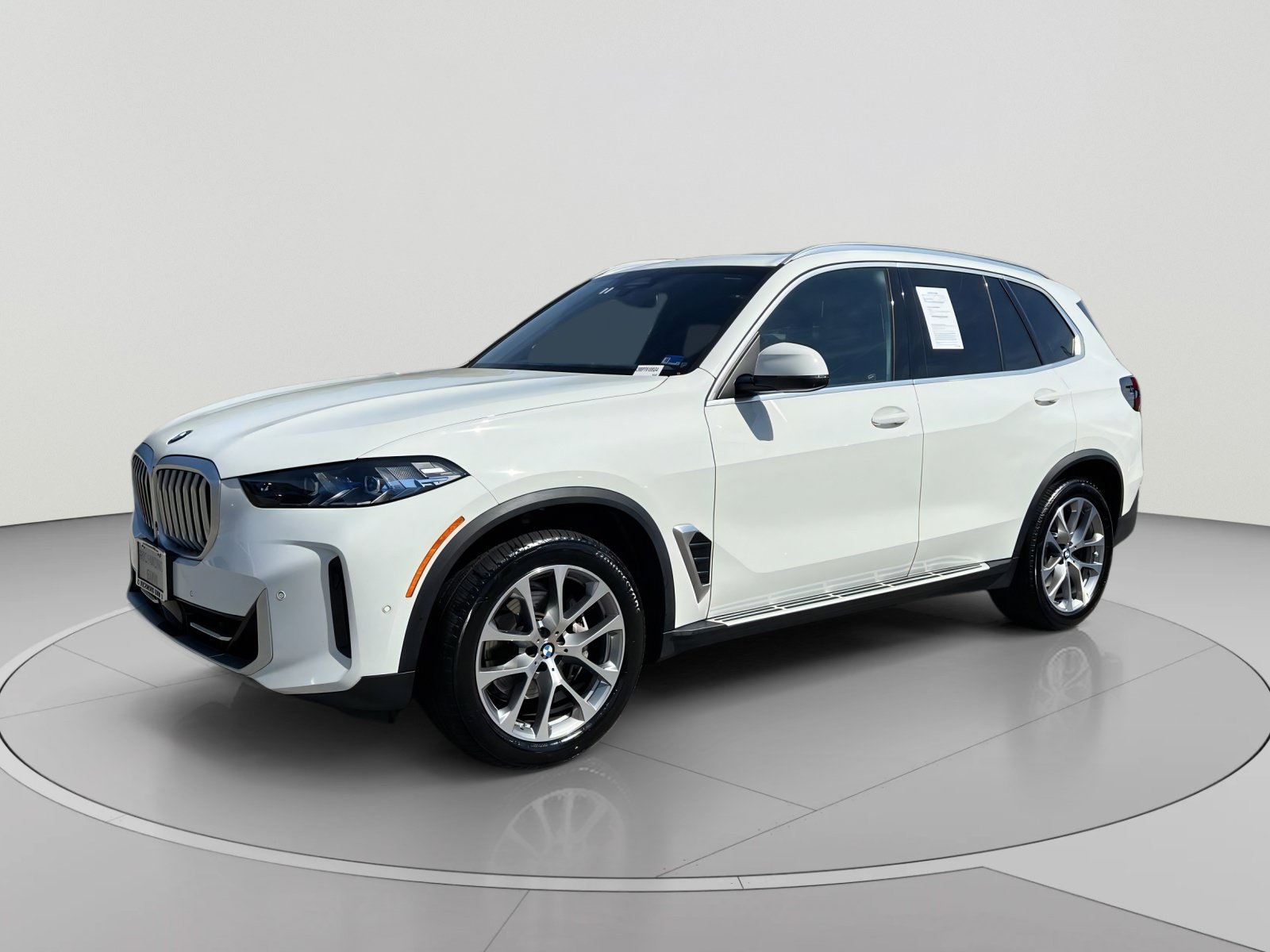 Used 2026 BMW X5 xDrive40i AWD/4WD image 1