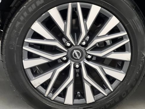 Used 2024 Nissan Altima 2.5 SV AWD/4WD image 69
