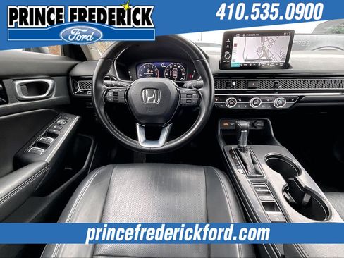 Used 2023 Honda Civic Touring image 5