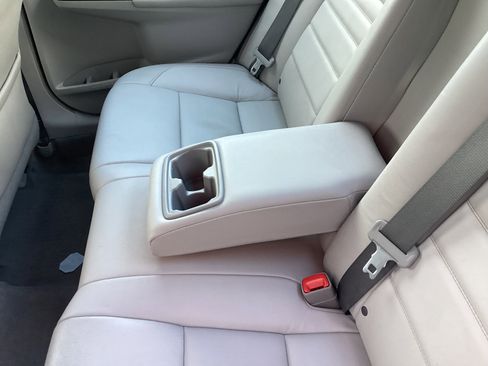 Certified 2016 Toyota Camry XLE image 15