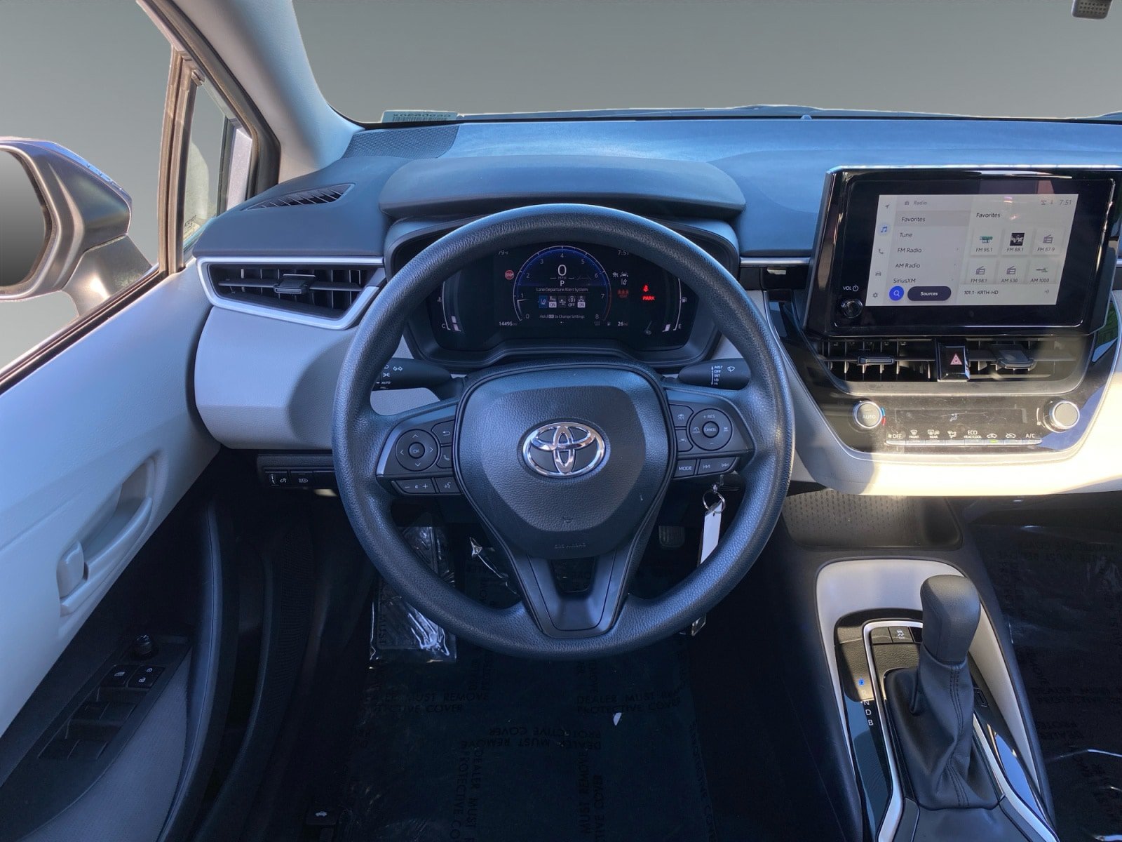 Used 2026 Toyota Corolla LE FWD image 12