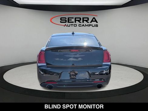 Used 2023 Chrysler 300 C RWD image 12