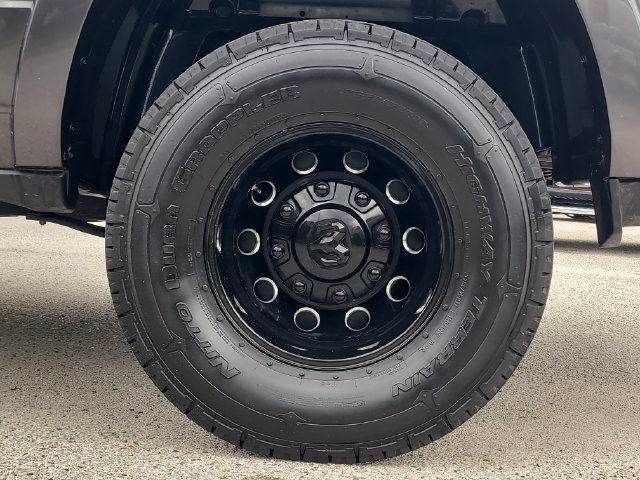 Used 2022 RAM 3500 Laramie w/ Night Edition AWD/4WD image 8