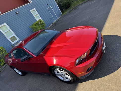 Used 2012 Ford Mustang Coupe RWD image 11