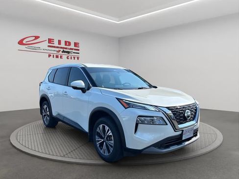 Used 2021 Nissan Rogue SV AWD/4WD image 12
