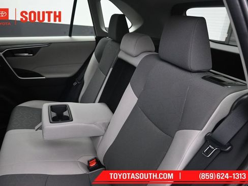 Used 2025 Toyota RAV4 XLE w/ Convenience Package AWD/4WD image 26