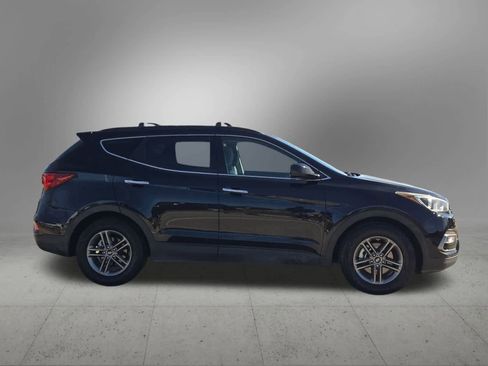 Used 2017 Hyundai Santa Fe Sport image 7
