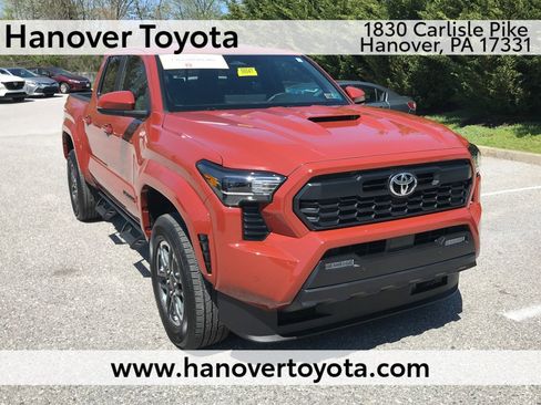 Certified 2025 Toyota Tacoma TRD Sport w/ TRD Sport Upgrade Package image 1