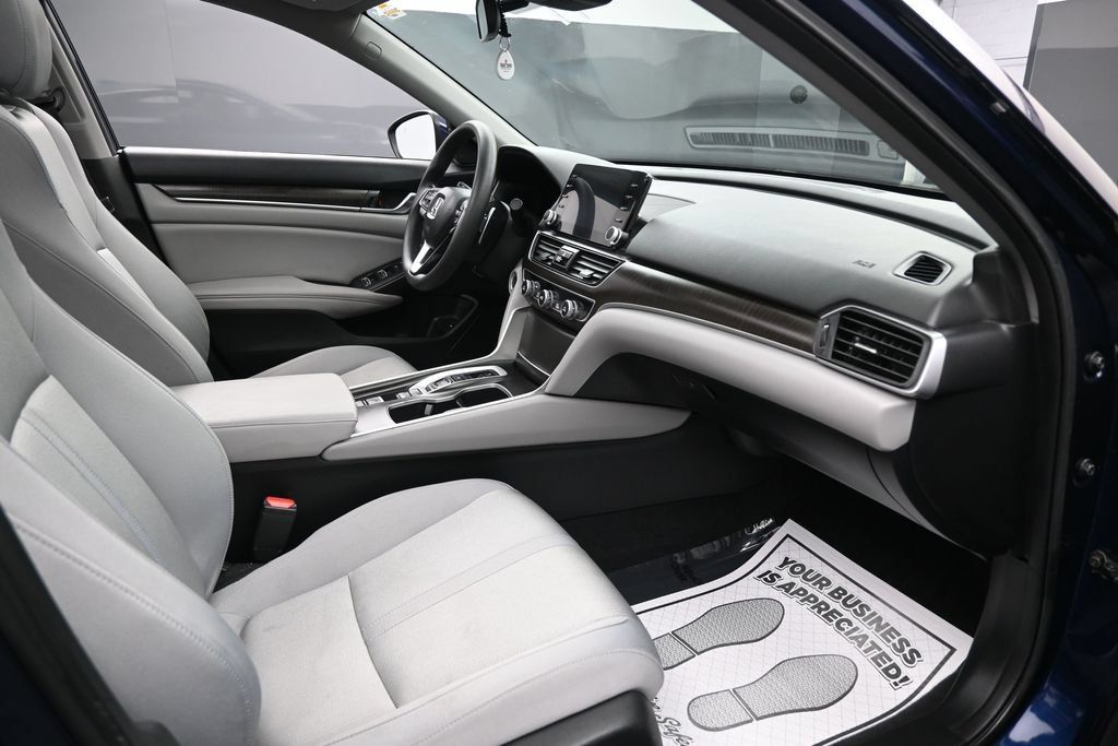 Used 2018 Honda Accord EX image 28