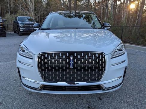 Used 2025 Lincoln Corsair Grand Touring w/ Equipment Group 301A image 9