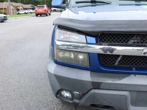 Used 2003 Chevrolet Avalanche 4x4 w/ Suspension Package, Off-Road image 36