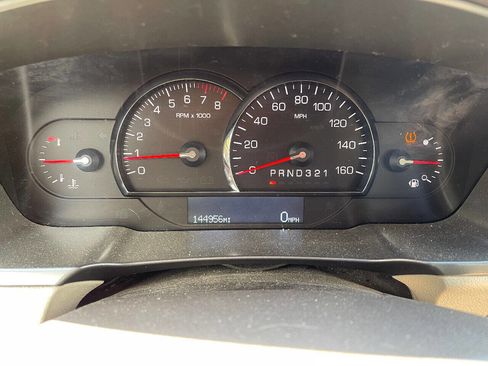 Used 2010 Cadillac DTS Luxury image 16