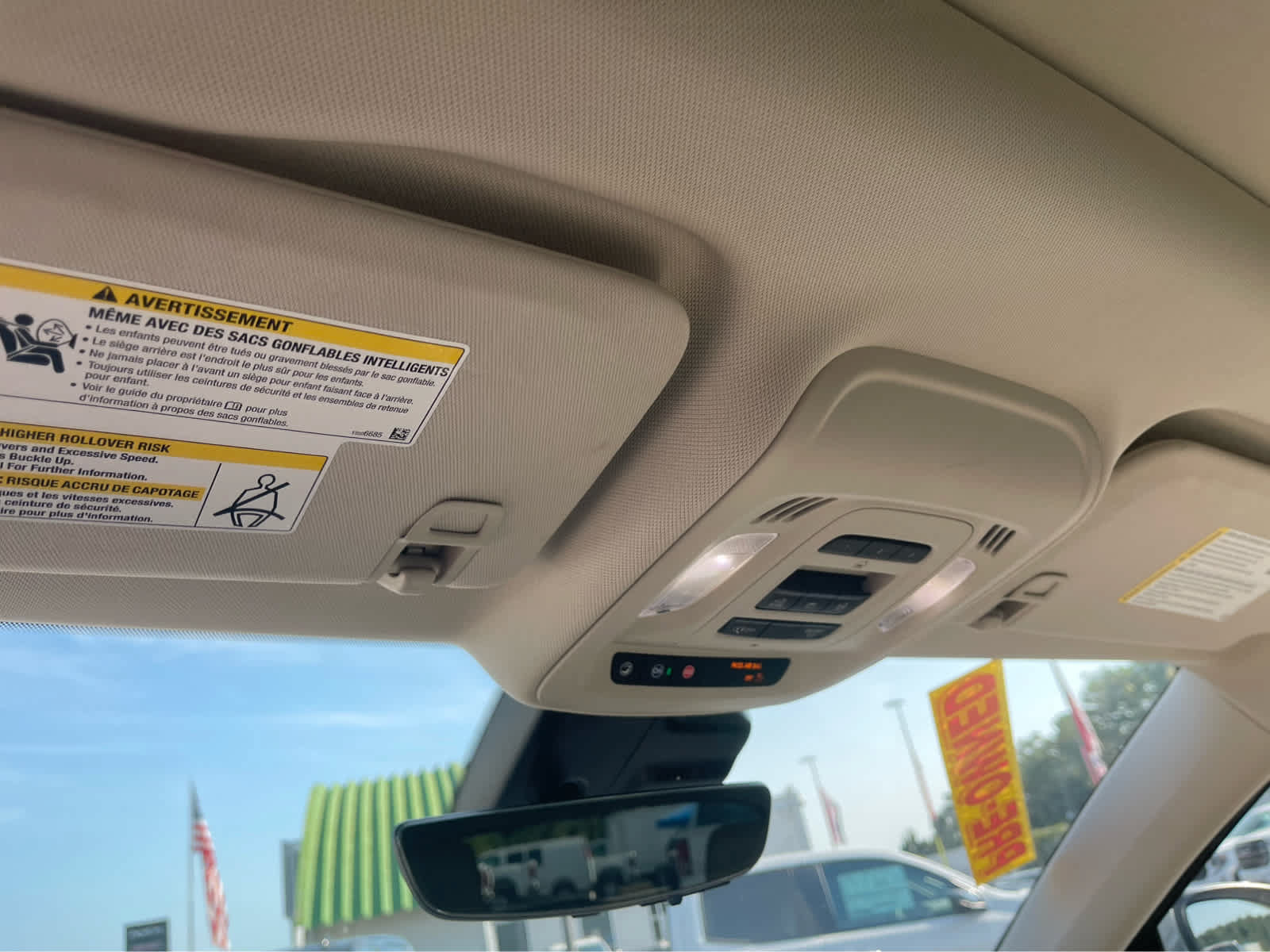 Used 2023 Buick Envision Avenir AWD/4WD image 18