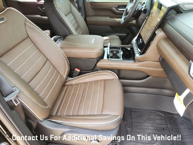 New 2027 GMC Yukon Denali Ultimate w/ LPO, Floor Liner Package AWD/4WD image 10