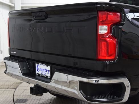 Used 2022 Chevrolet Silverado 2500 LTZ w/ LTZ Premium Package AWD/4WD image 26