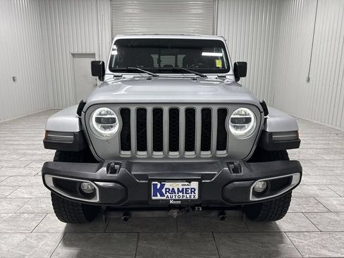 Used 2022 Jeep Gladiator Overland w/ Popular Equipment Package AWD/4WD image 32