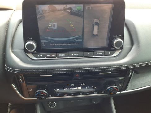 Used 2021 Nissan Rogue SL FWD image 15
