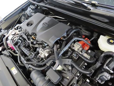Used 2026 Toyota Camry SE w/ Convenience Package FWD image 40