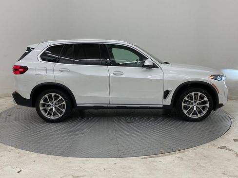 Used 2026 BMW X5 xDrive40i image 7