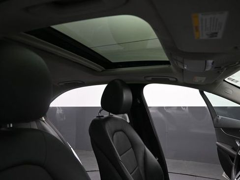 Used 2020 Mercedes-Benz C 300 Sedan image 24