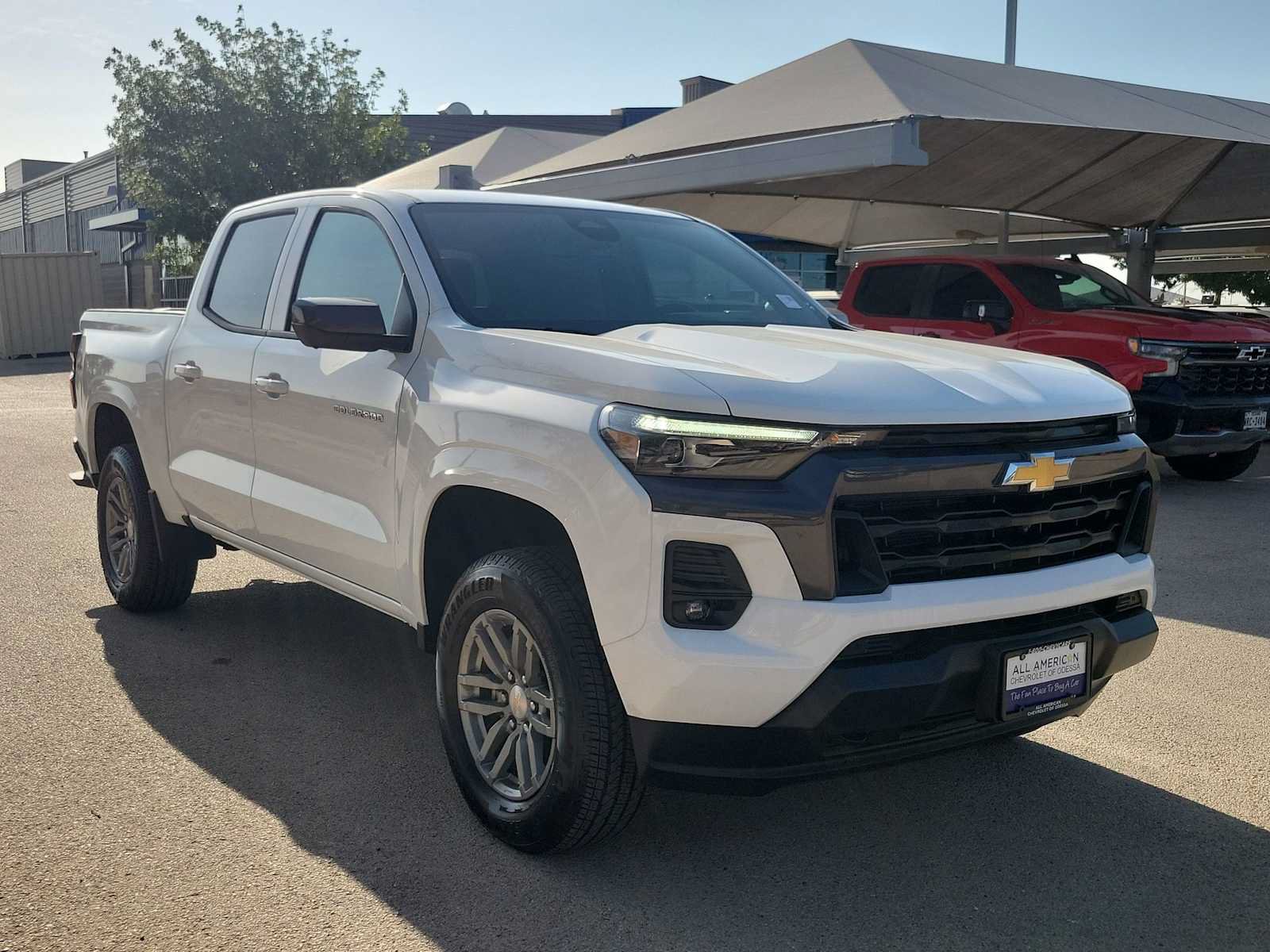 New 2026 Chevrolet Colorado LT w/ LT Convenience Package AWD/4WD image 2