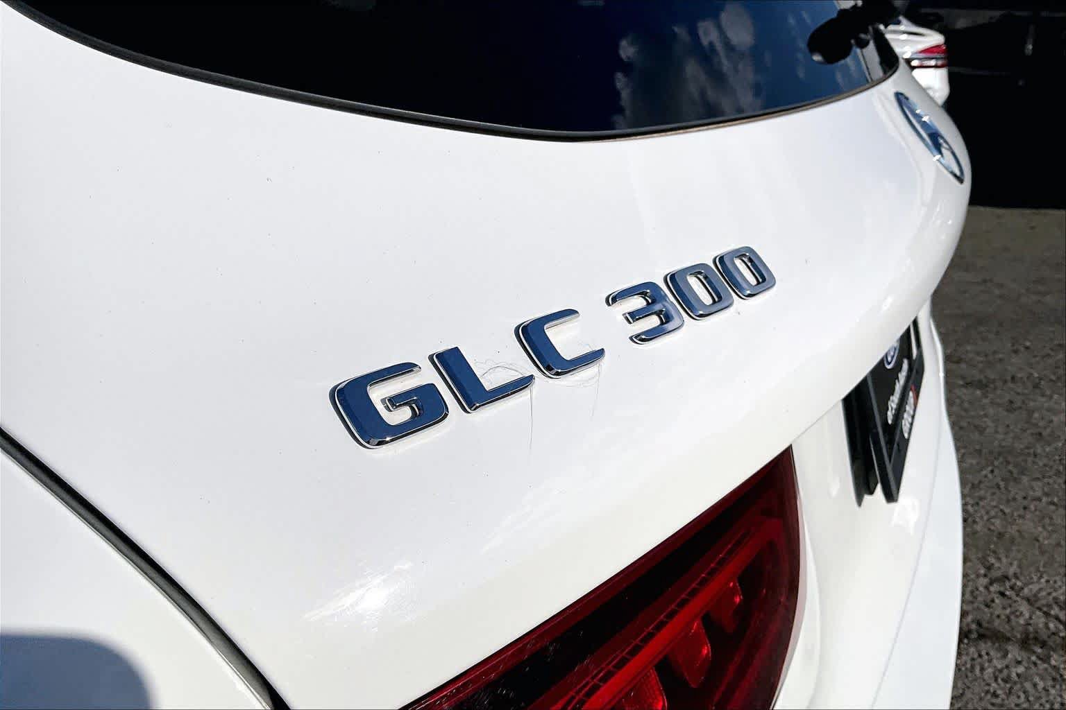 Used 2022 Mercedes-Benz GLC 300 image 10