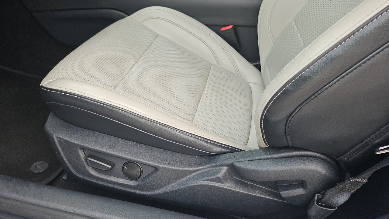 Used 2024 Ford Mustang Premium RWD image 11