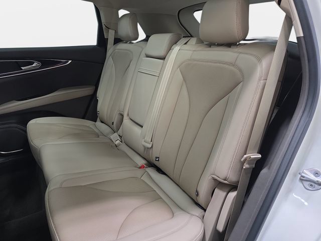 Used 2023 Lincoln Nautilus Reserve FWD image 13