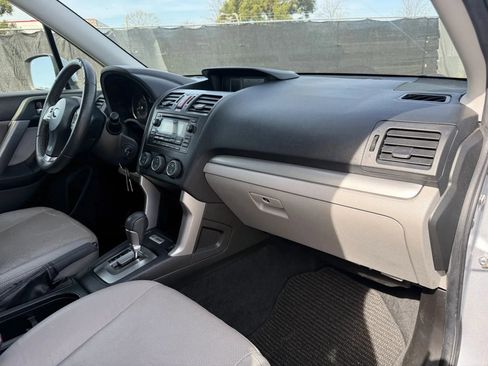 Used 2015 Subaru Forester 2.5i Limited image 19