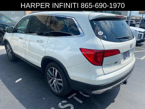 Used 2017 Honda Pilot Touring image 2