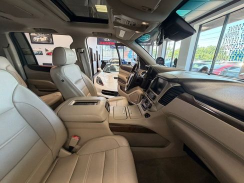 Used 2018 GMC Yukon XL Denali AWD/4WD image 43