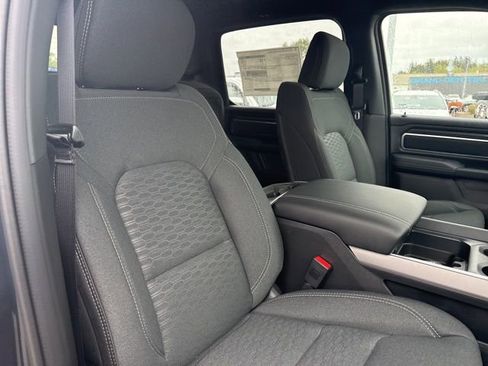 New 2026 RAM 1500 4x4 Crew Cab image 10